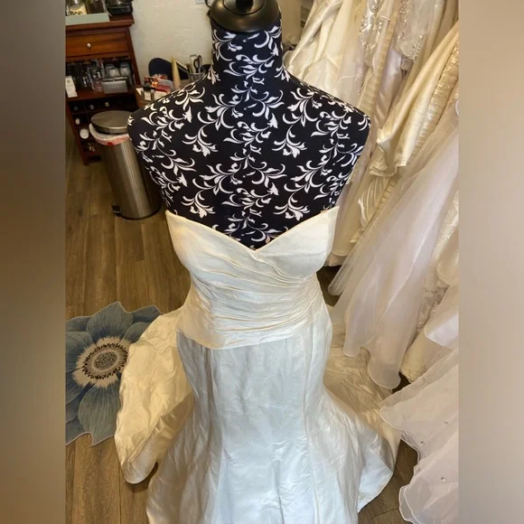 Cristiano Lucci Wedding Dress